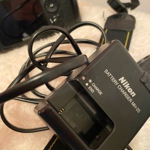 Nikon D7000 (Body Only)